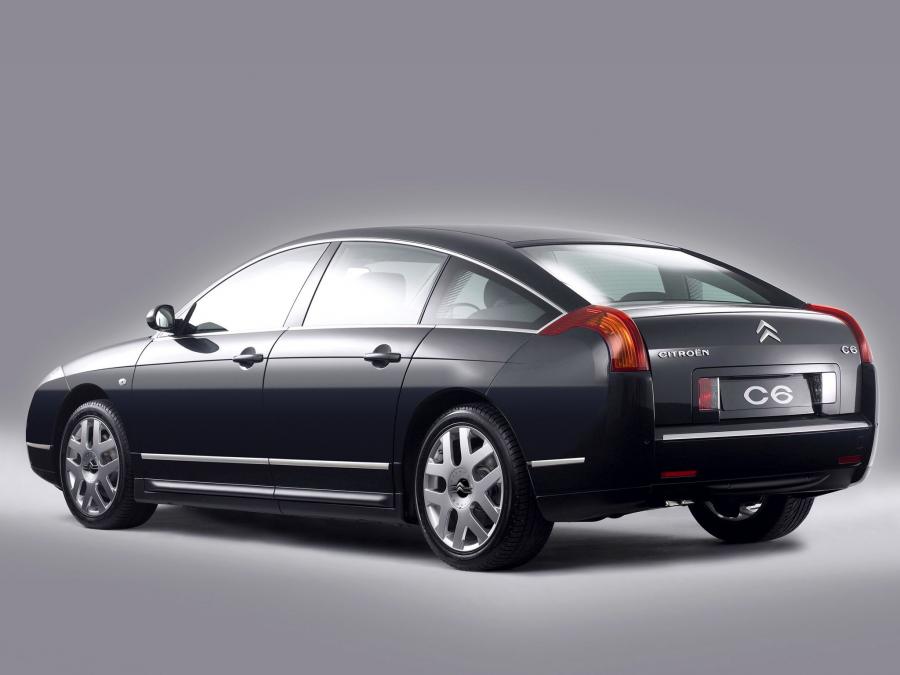  Citroen C6 2006 года  (UK) (фото 10 из 17)